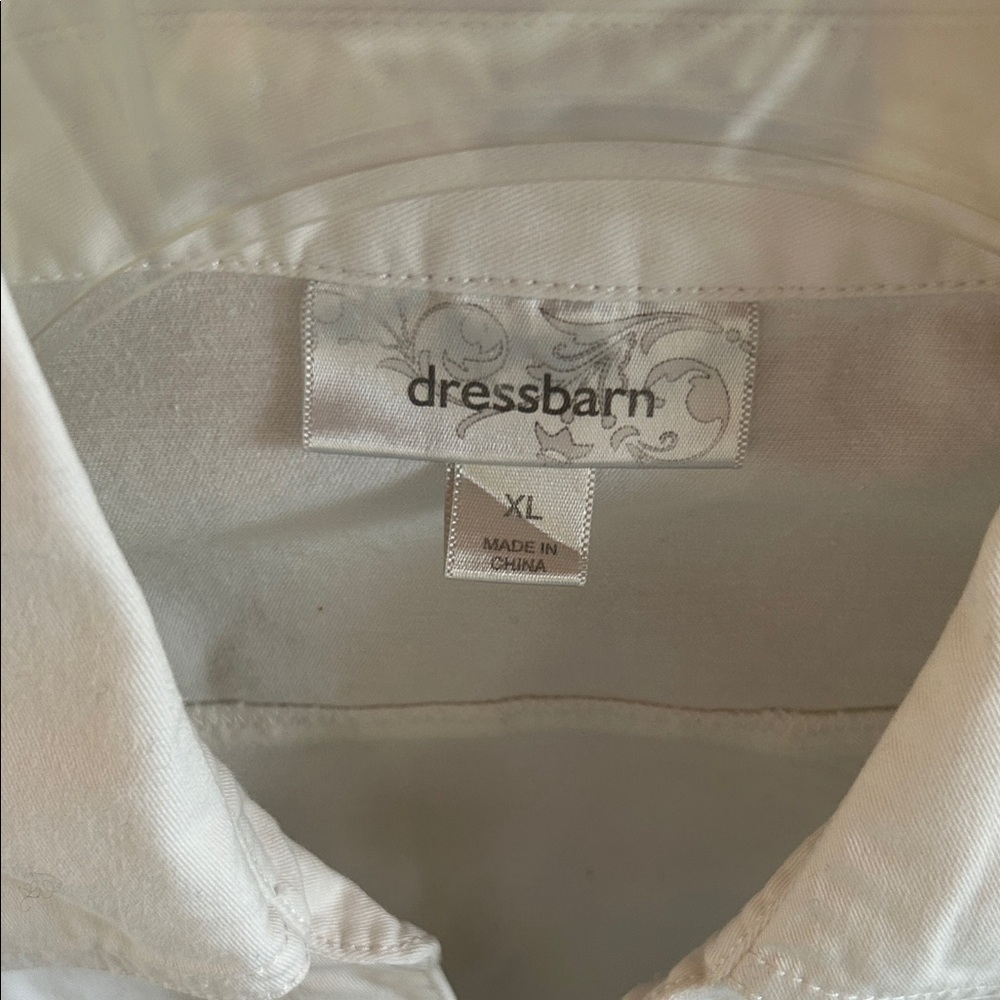 Dressbarn White Jean Jacket Size X-Large; Cropped Length; 3/4 Sleeve; 4 Pockets - Picture 4 of 16